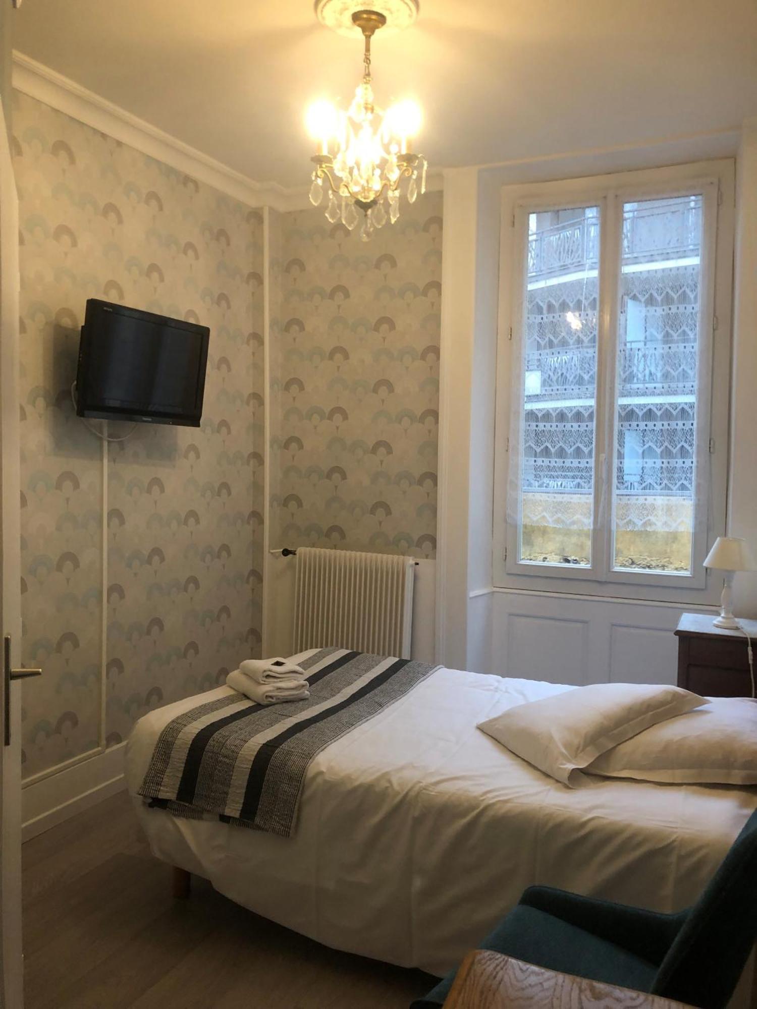 Hotel Continental 에비앙레스벵즈 외부 사진