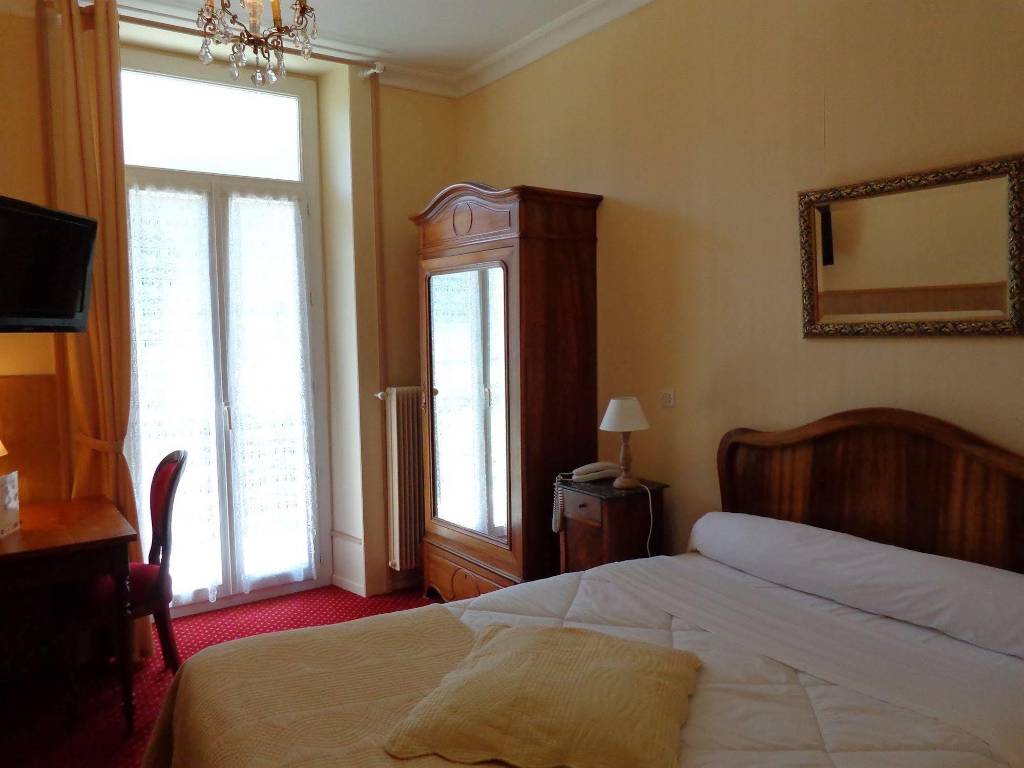 Hotel Continental 에비앙레스벵즈 외부 사진